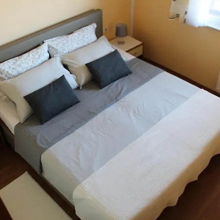 Apartments Ficur- Swimming Pool With Seaview Apartamento *